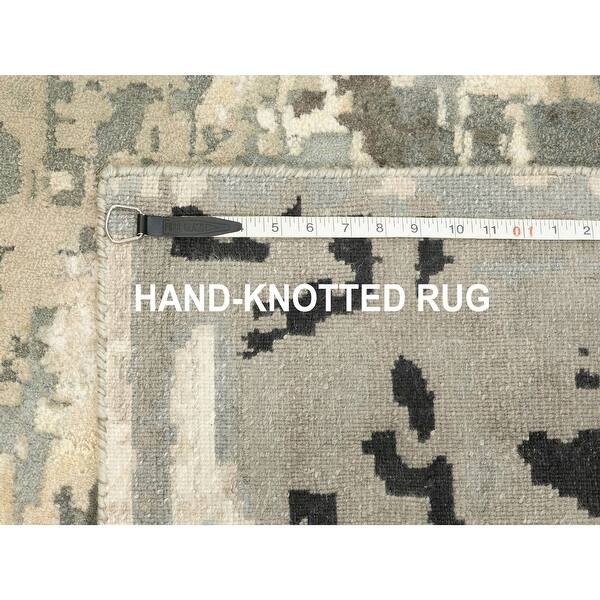 Hand Knotted Grey Modern and Contemporary with Wool & Silk Oriental Rug ...