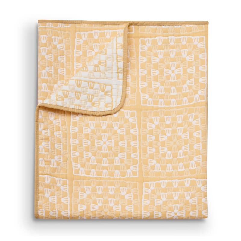 Greenland Home Fashions Granny Squares Mid-Century Modern Reversible Matelassé Throw