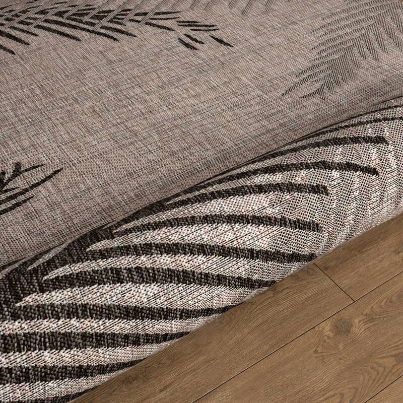 Sevita Callie Coastal Palm Fronds Tropical Indoor/Outdoor Area Rug