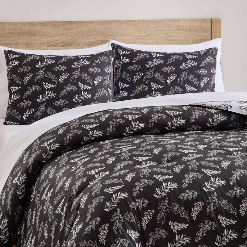 Empyrean 7 Pc Botanical Comforter Set with Sheets, Soft Breathable Lightweight Bedding Bag