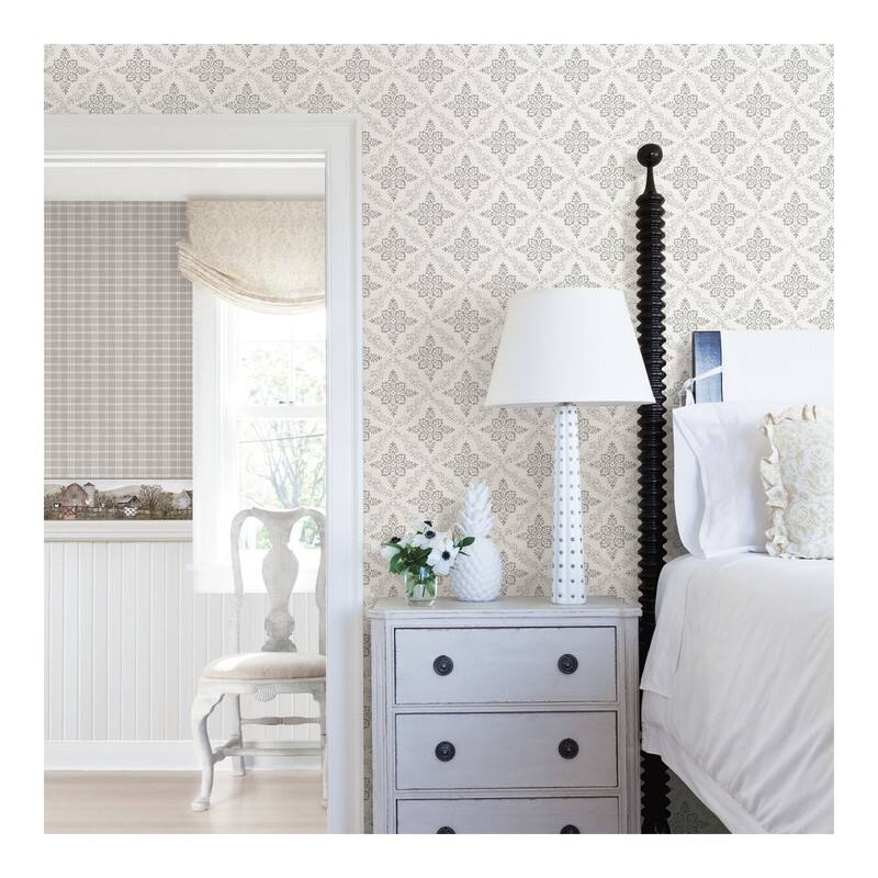 Chesapeake Wynonna Light Grey Geometric Floral Wallpaper - 20.5 x 396 x 0.025