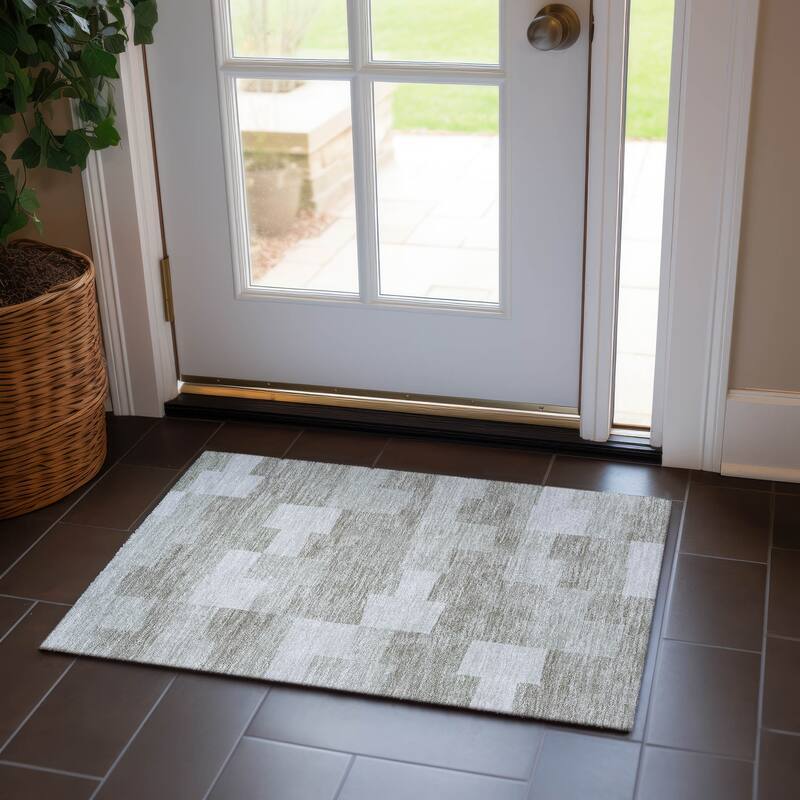 Machine Washable Indoor/ Outdoor Chantille Contemporary Blocks Rug - Taupe - 1'8" x 2'6"