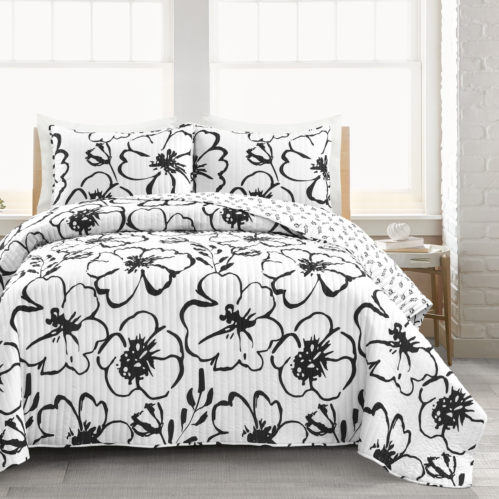 Lush Decor Scandinavian Floral 3 Piece Quilt Set