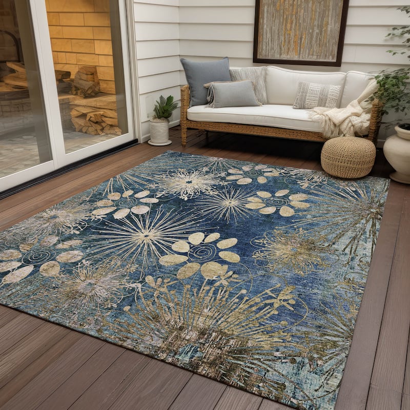 Machine Washable Indoor/ Outdoor Floral Geo Chantille Rug