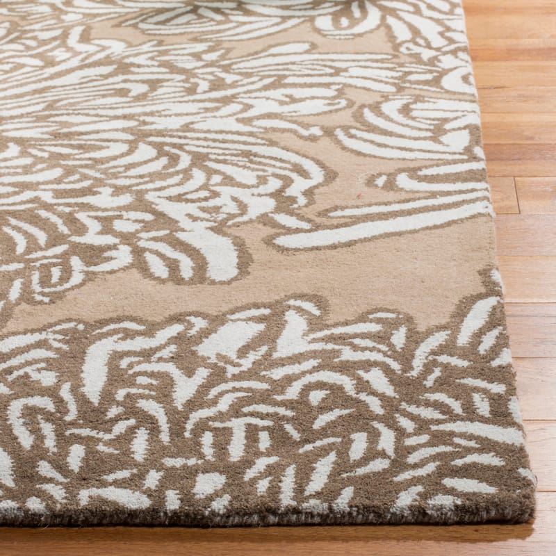 Martha Stewart by SAFAVIEH Chrysanthemum Wool Rug