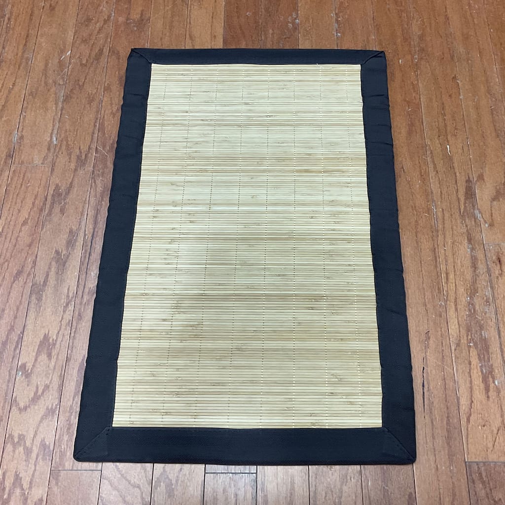 HERAT ORIENTAL Handmade Natural Rayon Bamboo Rug - 1'8 x 2'8