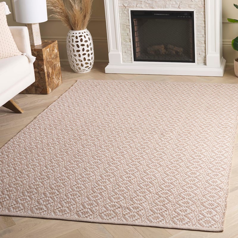 SAFAVIEH Handmade Flatweave Montauk Anky Casual Cotton Rug - 5' x 7' - Ivory/Beige