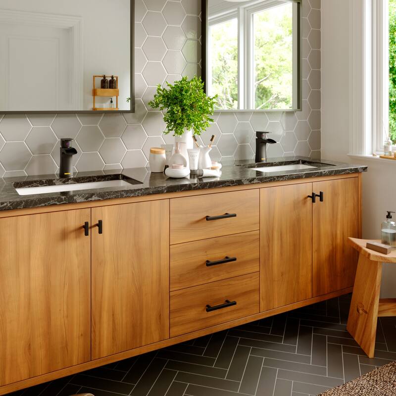 Karran Kassel Single Hole Single Handle Basin Bathroom Faucet with Matching Pop-up Drain