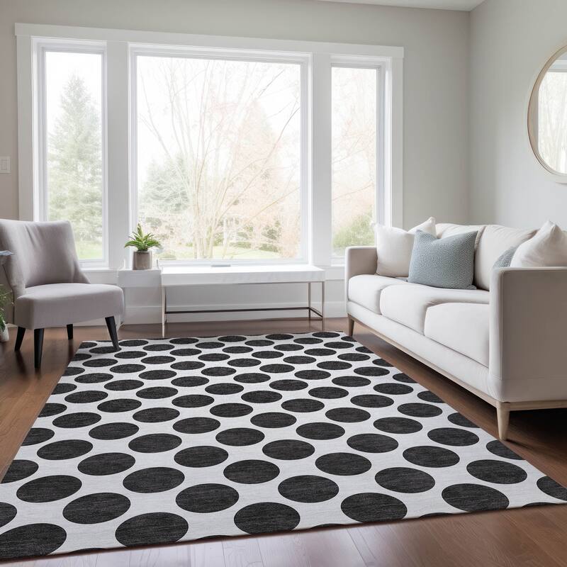 Machine Washable Indoor/ Outdoor Polka Dots Chantille Rug