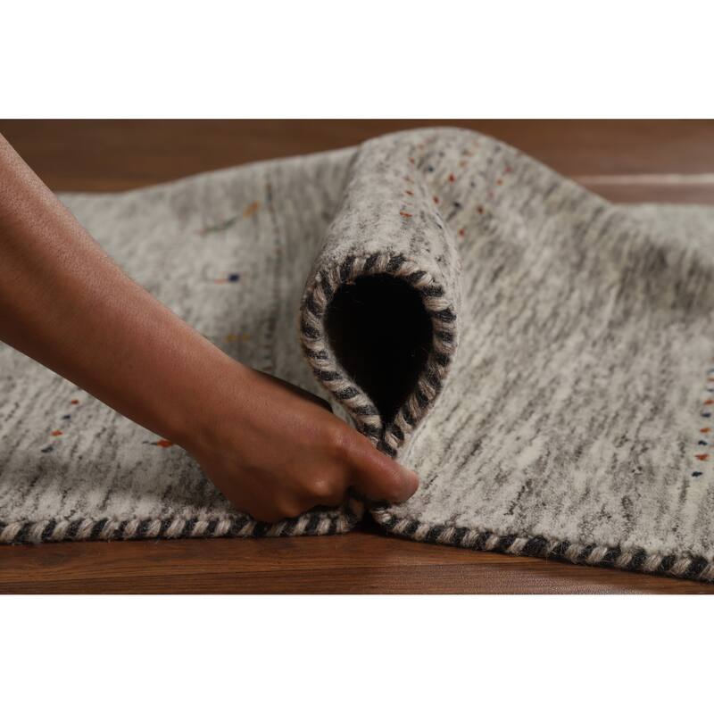 Hand Knotted Oriental 100% Wool Carpet Tribal Animal Pictorial Beige & Ivories Gabbeh Area Rug - 6' 0'' X 4' 1''