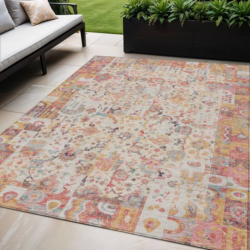 HomeRoots Patchwork Traditional Rectangle Outdoor Rug - 5' X 8'
