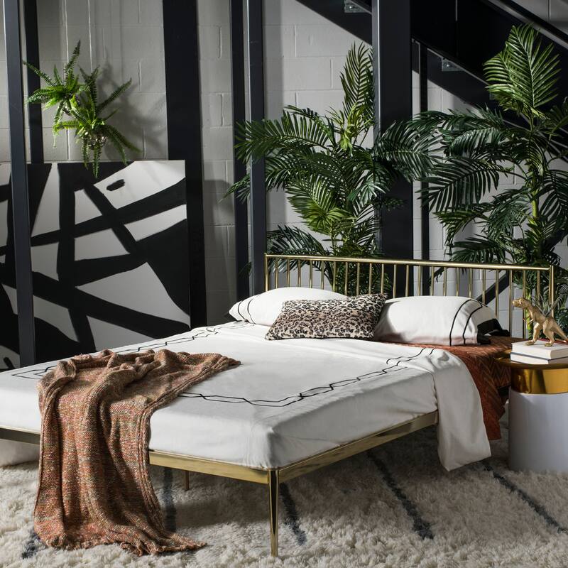 SAFAVIEH Couture Eliza Metal Queen Bed - Gold
