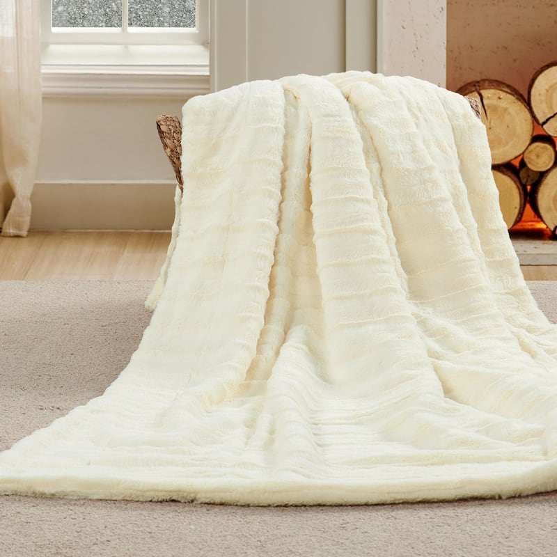 Derby Double Sided Fauxfur Throw