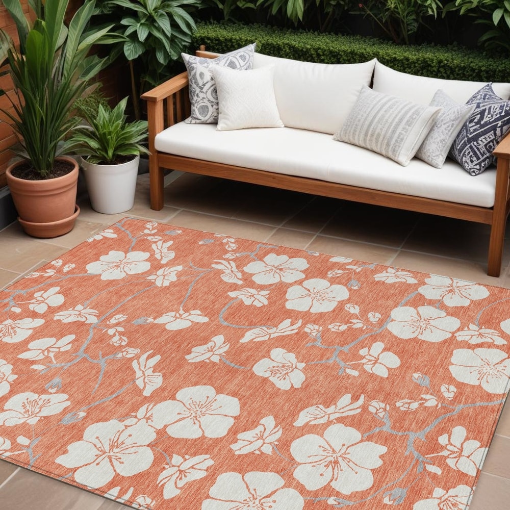 HomeRoots Floral Transitional Rectangle Outdoor Rug