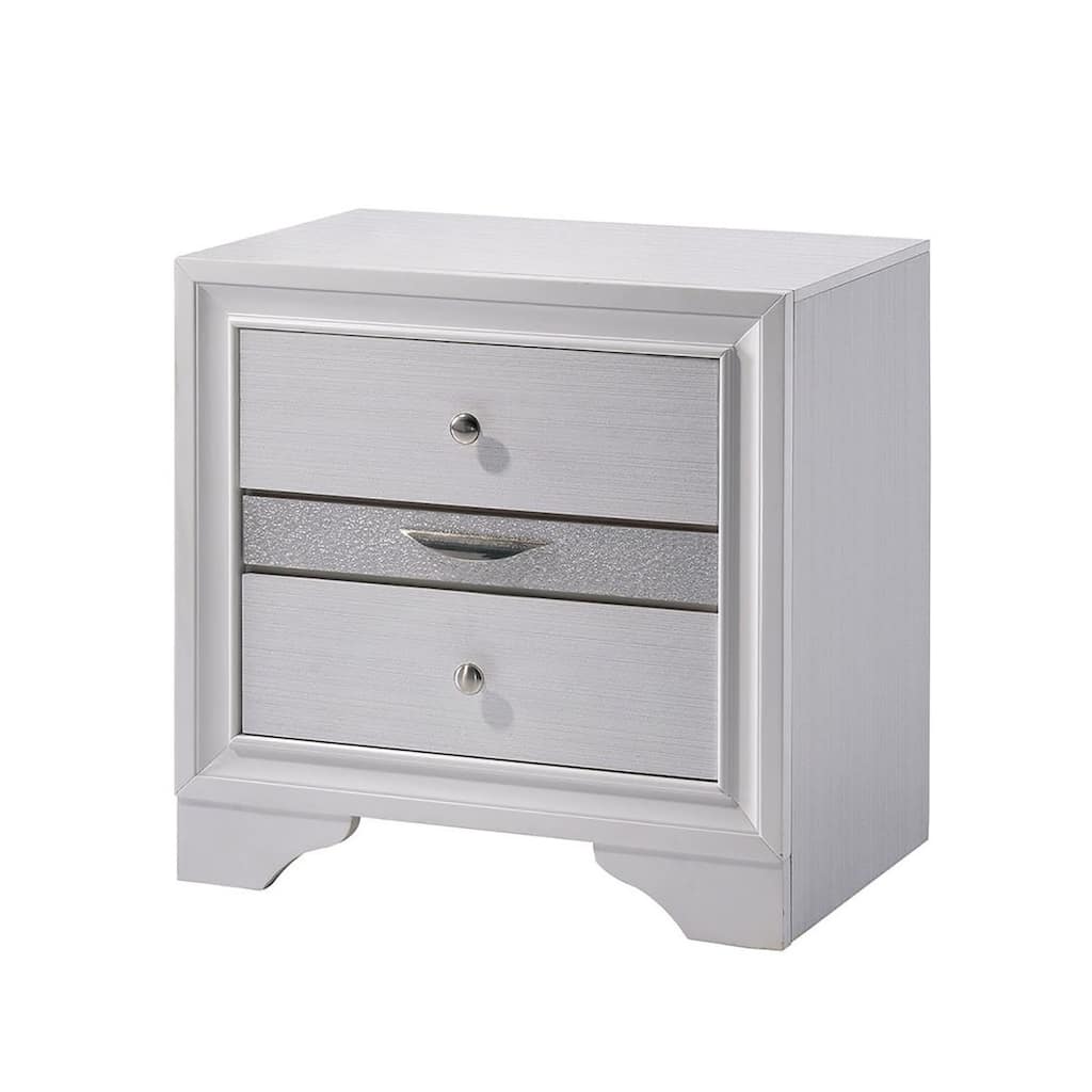 3 Drawers Wooden Nightstand with Nickel Round Knobs