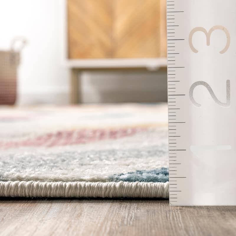 Nuloom Neveah Contemporary Chevron Area Rug