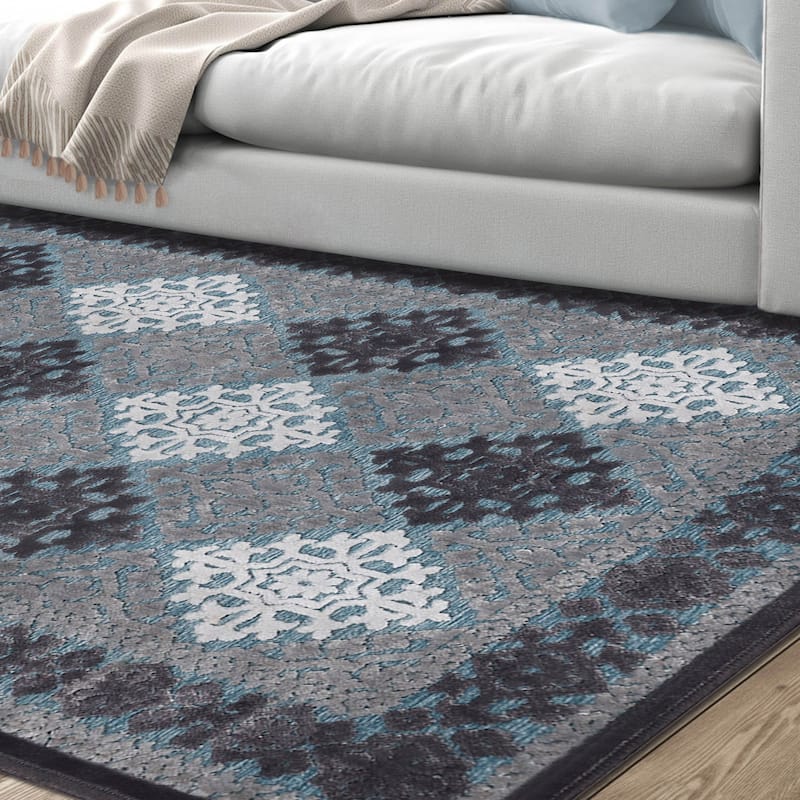 Superior Floral Medallion Sculpted High-Low Pile Polyester Area Rug