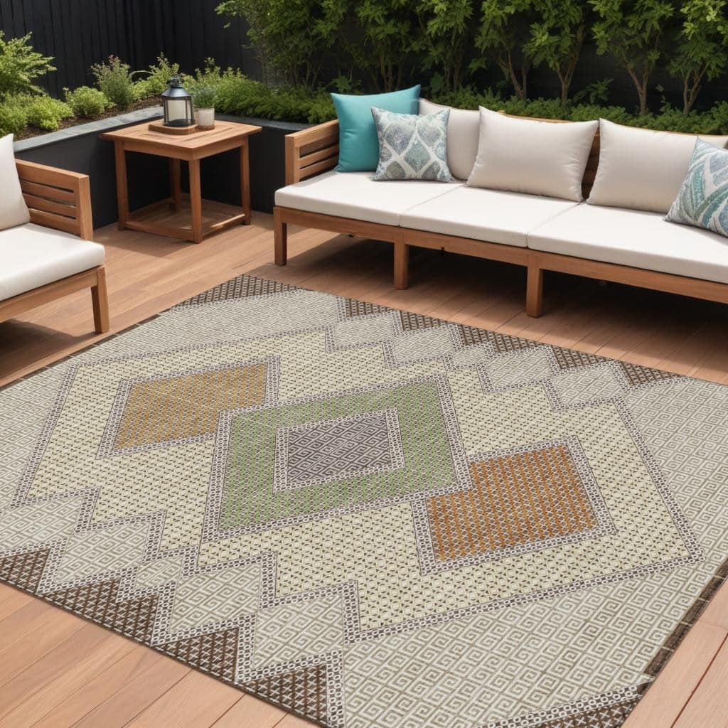 HomeRoots Geometric Transitional Rectangle Outdoor Rug