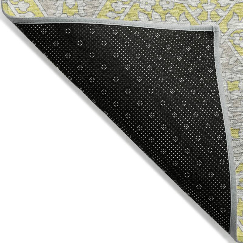 HomeRoots Floral Transitional Rectangle Outdoor Rug