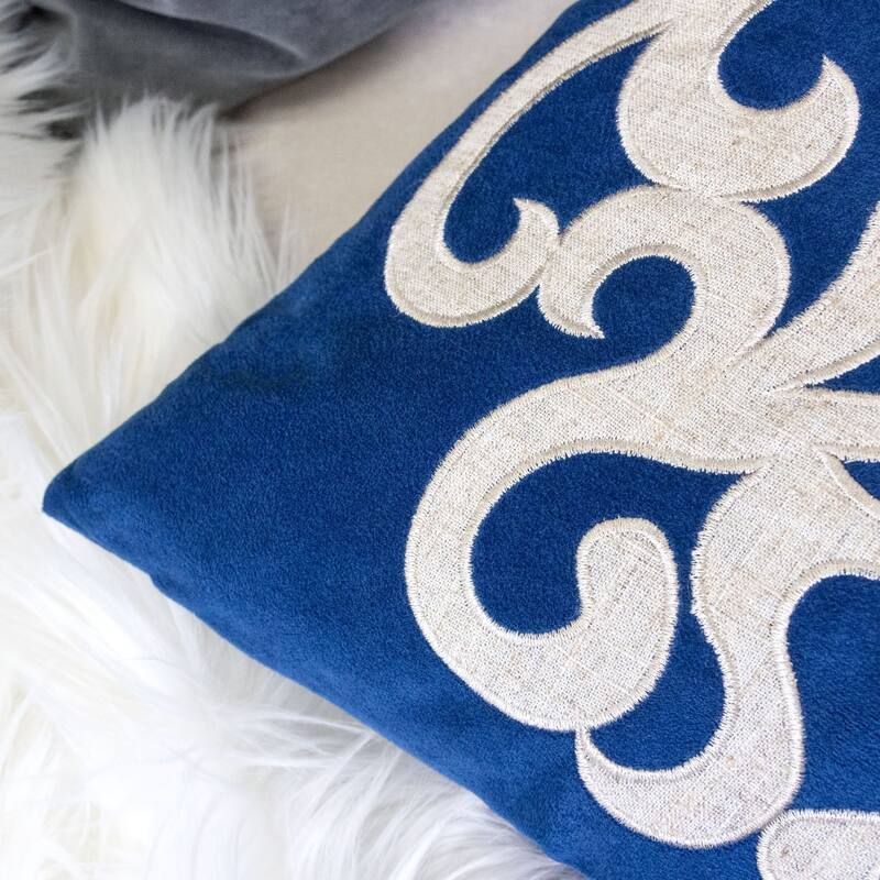 Vintage Vine Pattern Throw Pillow with Velvet Cover 20x20 Inches