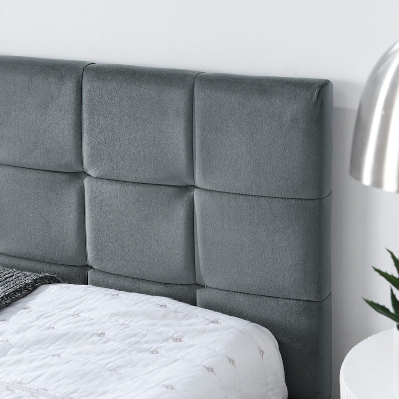 Mid-Century Velvet Queen Daybed with Tufted Backrest and Armrest, Convertible Sofa Bed Frame, Sturdy Upholstered Platform