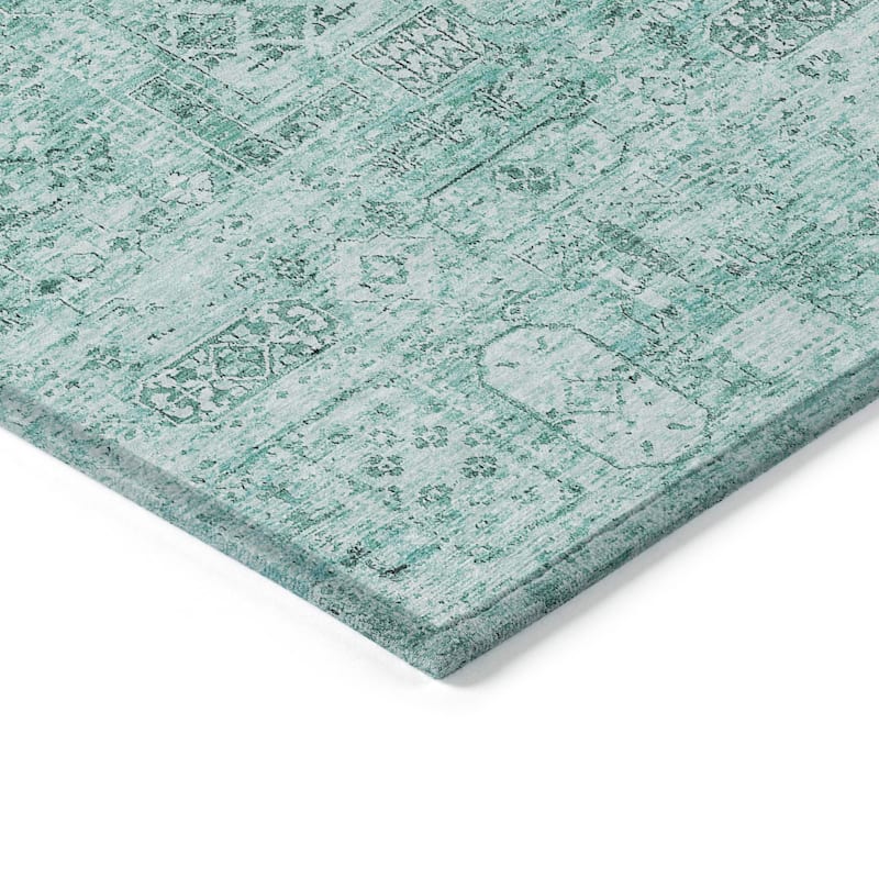 Machine Washable Indoor/ Outdoor Chantille Traditional Vintage Rug