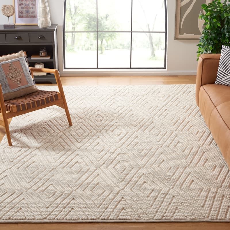 SAFAVIEH Handmade Natura Hareta Diamond Wool Rug