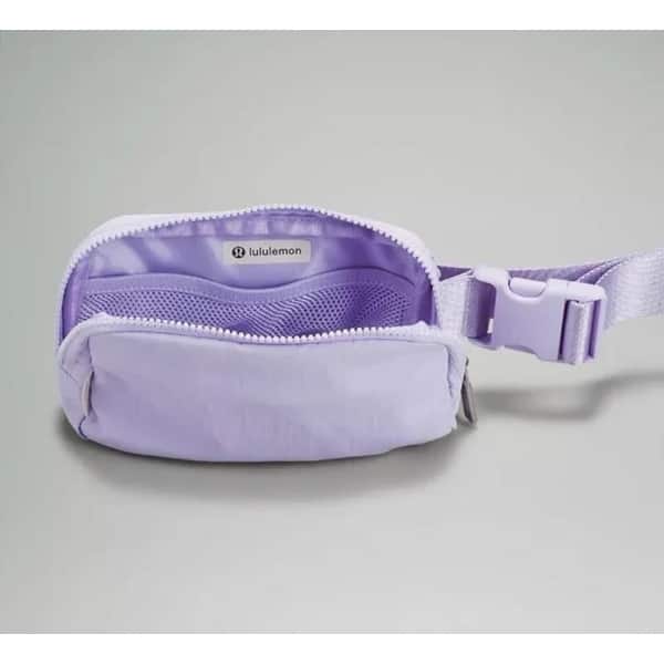 Lululemon Everywhere Belt Bag 1L 7.5 x 2 x 5" Lavender - Bed Bath & Beyond  - 39710729