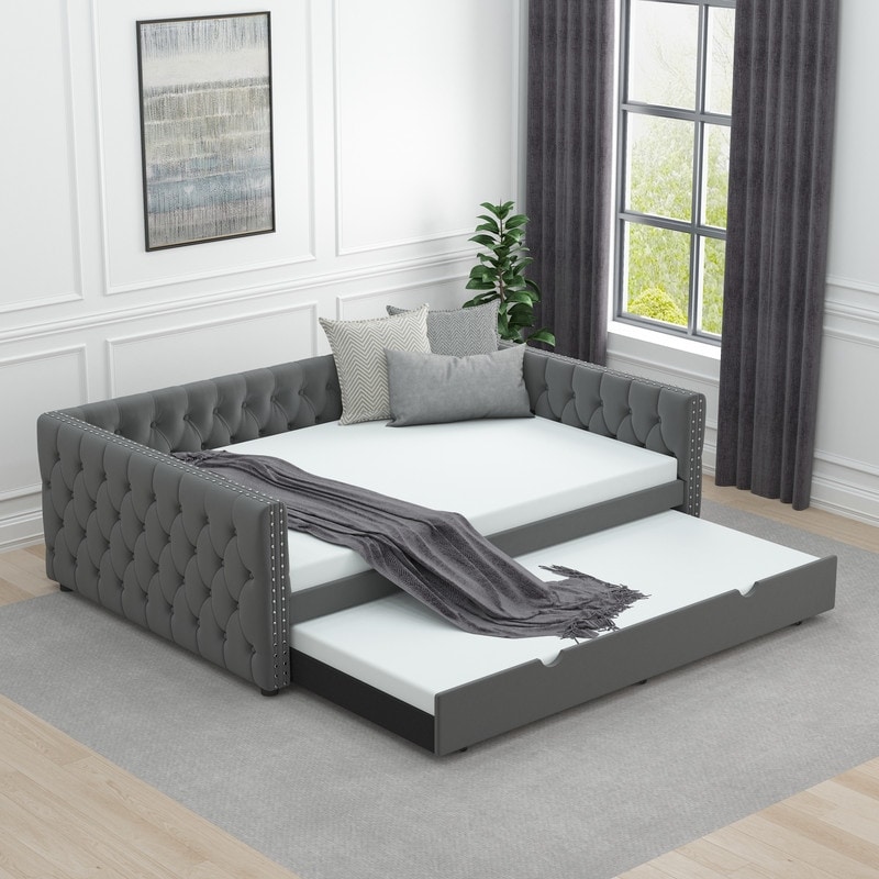 Tufted daybed with shop pop up trundle