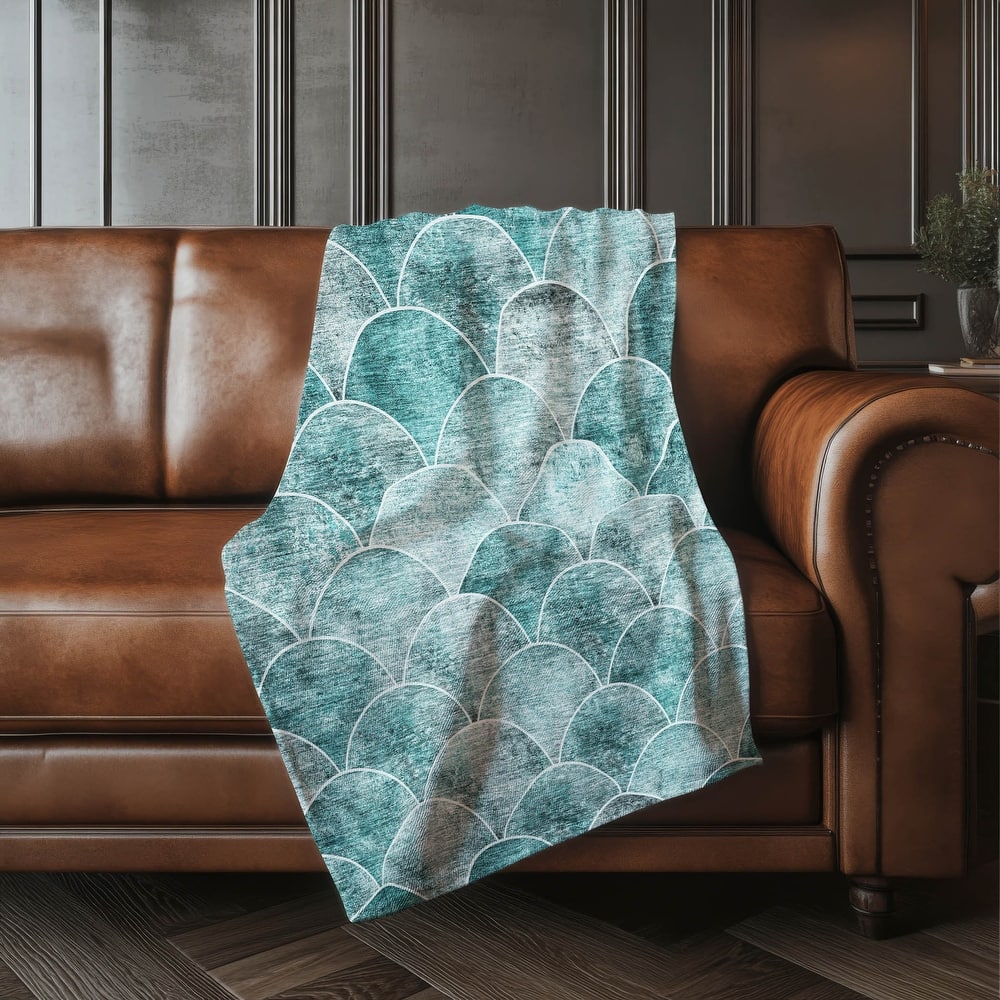 Premium Machine Washable Modern Arches Sherpa Throw Blanket