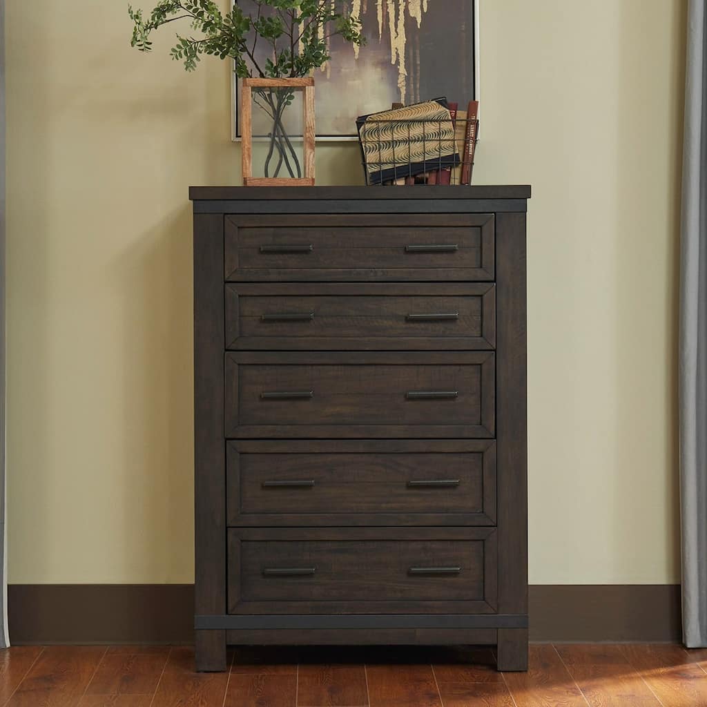 Thornwood Hills Rock Beaten Gray with Saw Cuts 5 Drawer Chest
