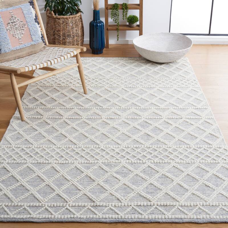 SAFAVIEH Handmade Natura Solvi Boho Wool Rug - 3' x 5' - Ivory/Blue