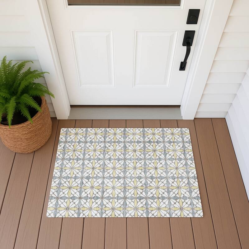 Machine Washable Indoor/ Outdoor Mosaic Pablo Chantille Rug - Ivory - 1'8" x 2'6"