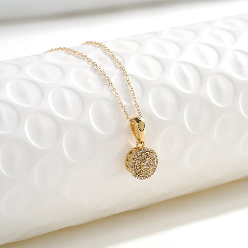 10K Yellow Gold 1/8ct TDW Diamond Cluster Halo Pendant Necklace for Women