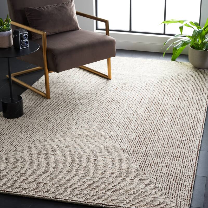 SAFAVIEH Handmade Abstract Svanbjorg Modern Wool Rug - 6' x 9' - Ivory/Brown