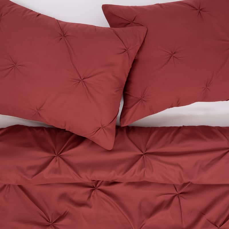 Luxury 3-piece Pinch Pleat Duvet Cover and Sham Set