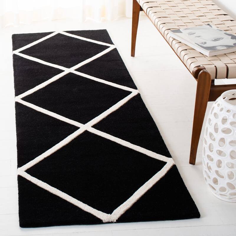 SAFAVIEH, Handmade Chatham Ezzelina Modern Moroccan Wool Rug - 2'3" x 7' Runner - Black/Ivory