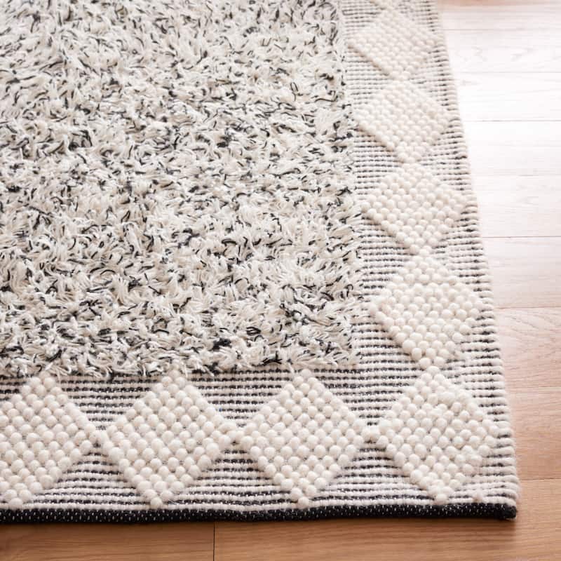 SAFAVIEH Handmade Natura Zissel Boho Wool Rug