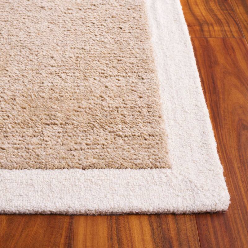 SAFAVIEH Handmade Metro Kleanthi Border Wool Rug