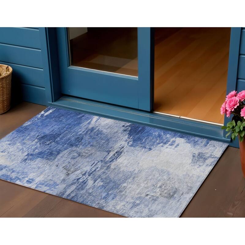 HomeRoots Abstract Transitional Rectangle Outdoor Rug - 3' x 5'