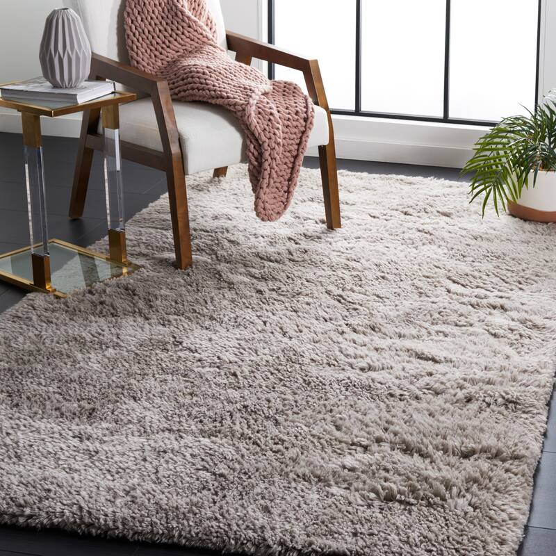 SAFAVIEH Handmade Casablanca Shag Edle Solid Wool Rug - 4' x 6' - Grey
