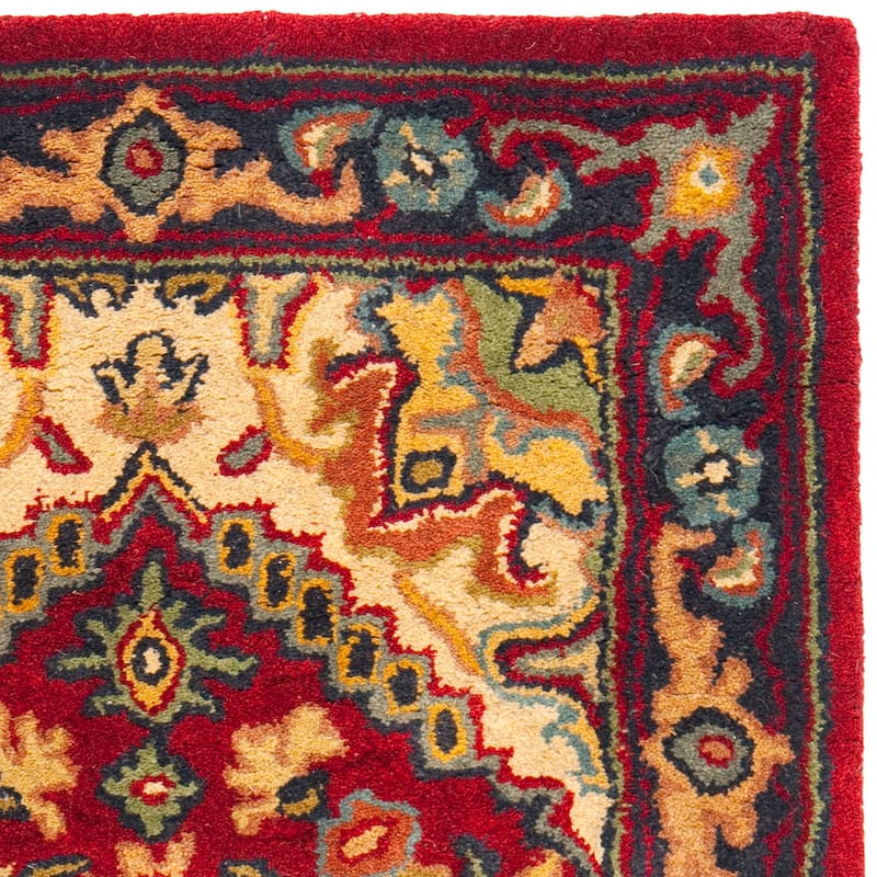 SAFAVIEH Handmade Heritage Carrol Traditional Oriental Wool Rug