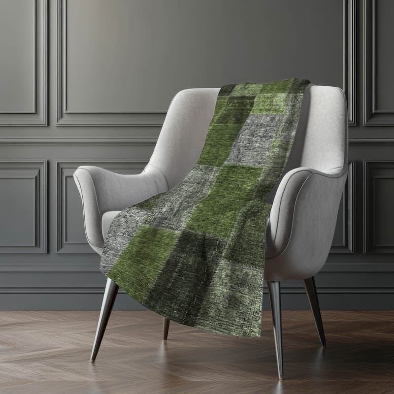 Premium Machine Washable Vintage Patchwork Sherpa Throw Blanket