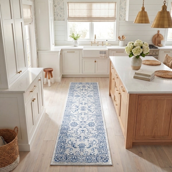 SAFAVIEH Brentwood Shelley Traditional Oriental Rug - Bed Bath