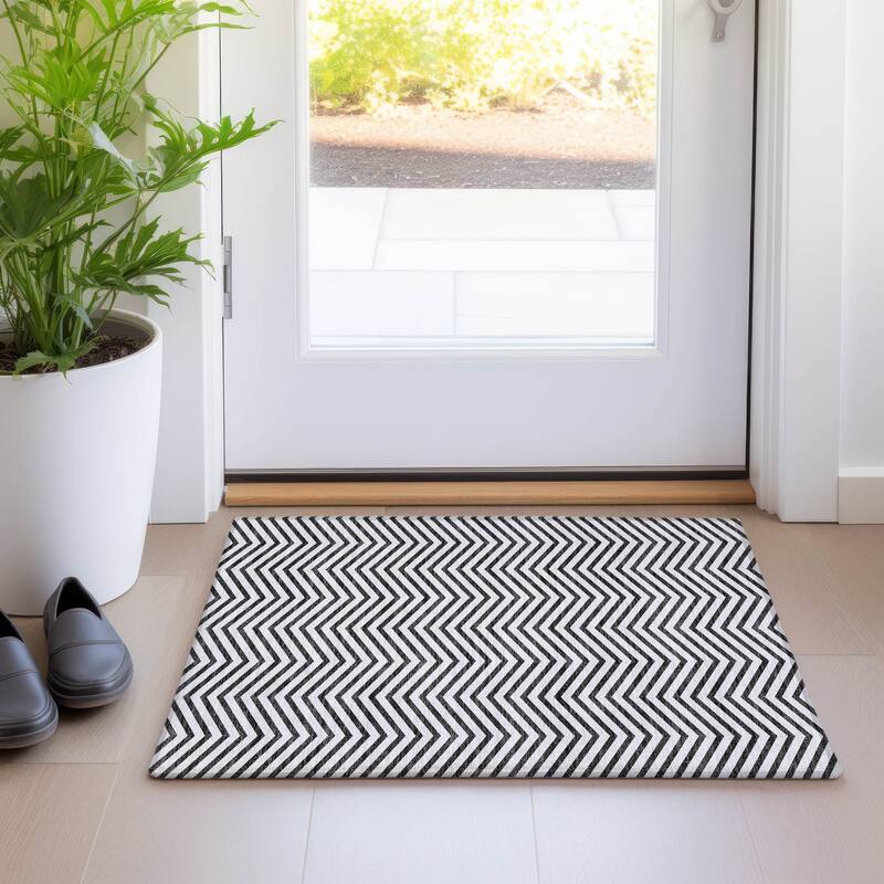 Premium Washable Super Soft Modern Chevron Mayfield Rug - White - 1'8" x 2'6"