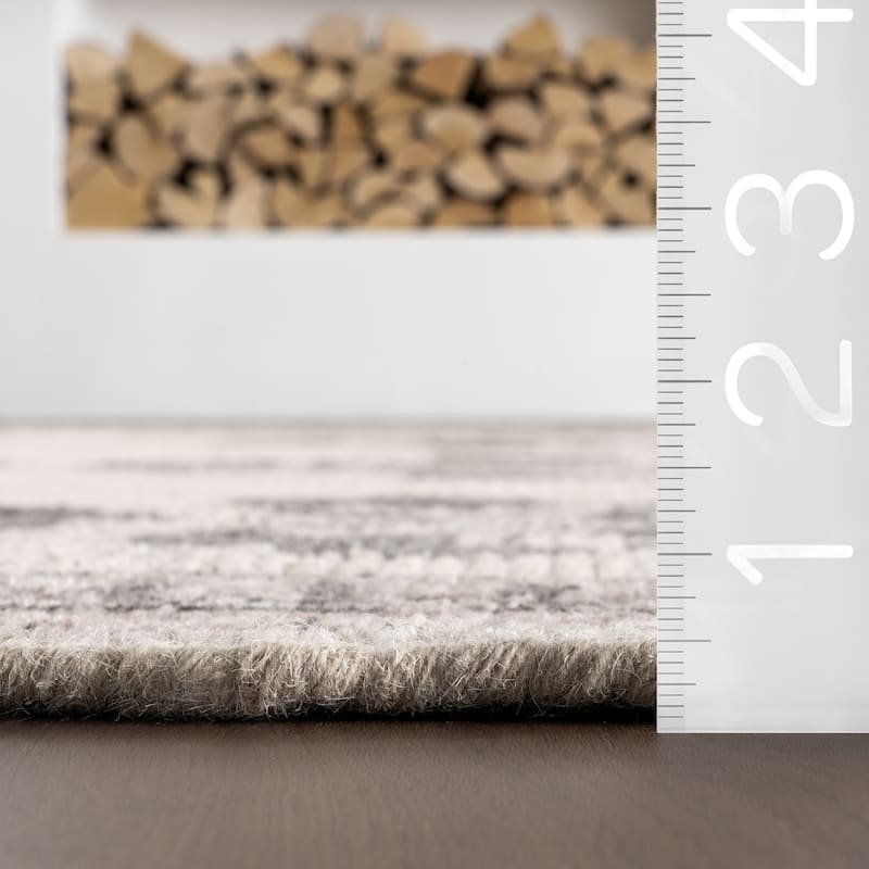 Padma Lakshmi Floris Hand-Tufted Floral Wool-Blend Rug