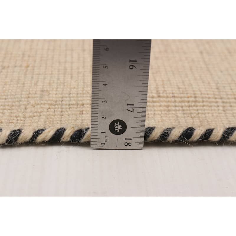 Kashkuli Gabbeh Cream Rug 7'10" x 11'1" - 7'10 x 11'1