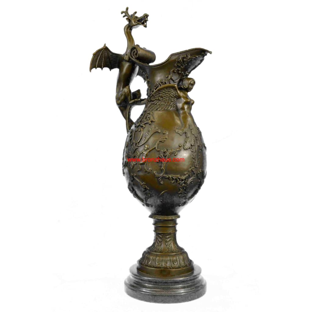Large European Hot Cast Bronze Vase With Fine Dragon Bronze Sculpture Figurine