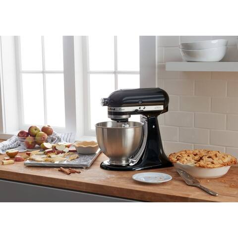 KitchenAid Onyx Black 4.5-Quart Classic Series Stand Mixer