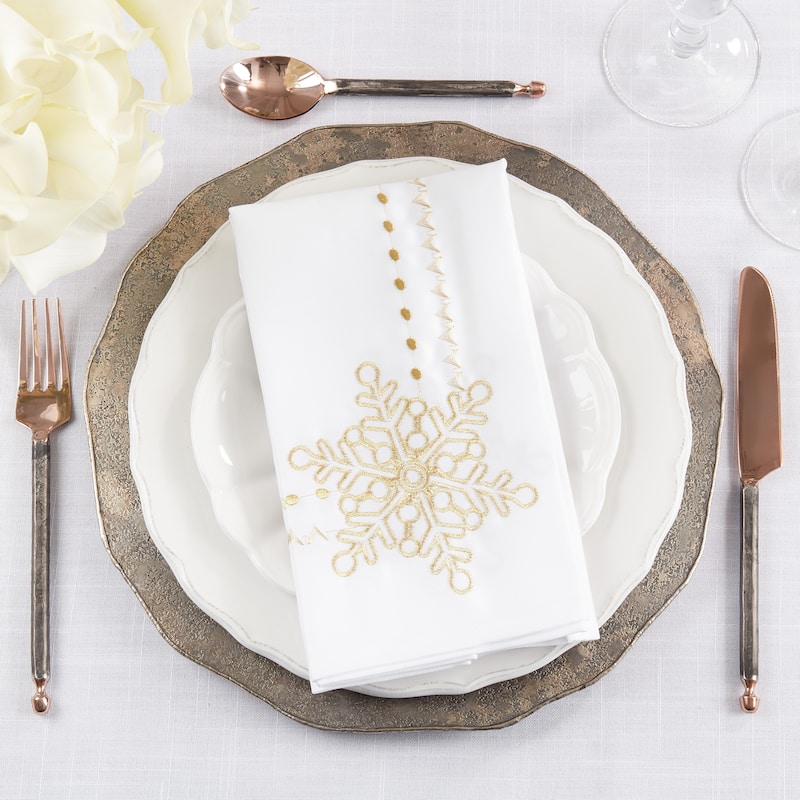 Sophisticated Snowflake Table Napkin with Intricate Embroidery (Set of 4)
